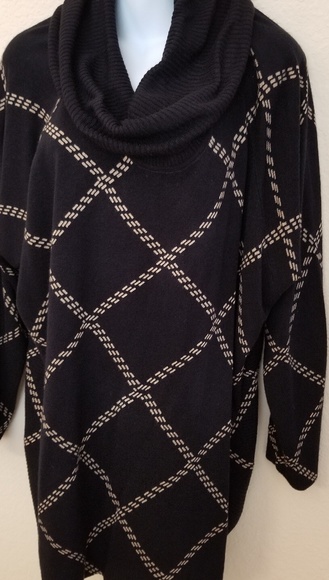 Avenue Sweaters - Avenue black sweater 22/24